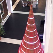 Albero di Natale in cartone. Design Giorgio Caporaso per Lessmore