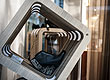I mobili in cartone Lessmore di Giorgio Caporaso nel nella boutique Karine Arabian in 10 rue Jean-Jacques Rousseau, Paris