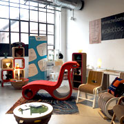 Design No Brand: Reborn Ideas espone Giorgio Caporaso e presenta la nuova edizione di X2Chair Easy nata dalla collaborazione tra Lessmore e Ecoalf
